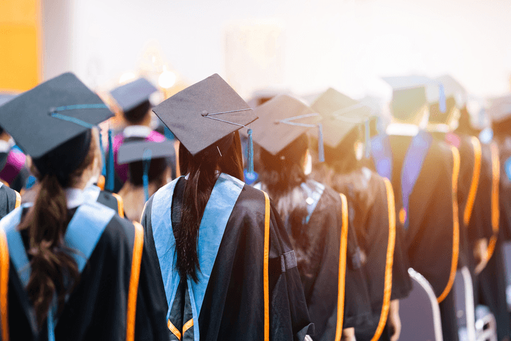 Six Aboriginal Educators Graduate While Teaching On Country
