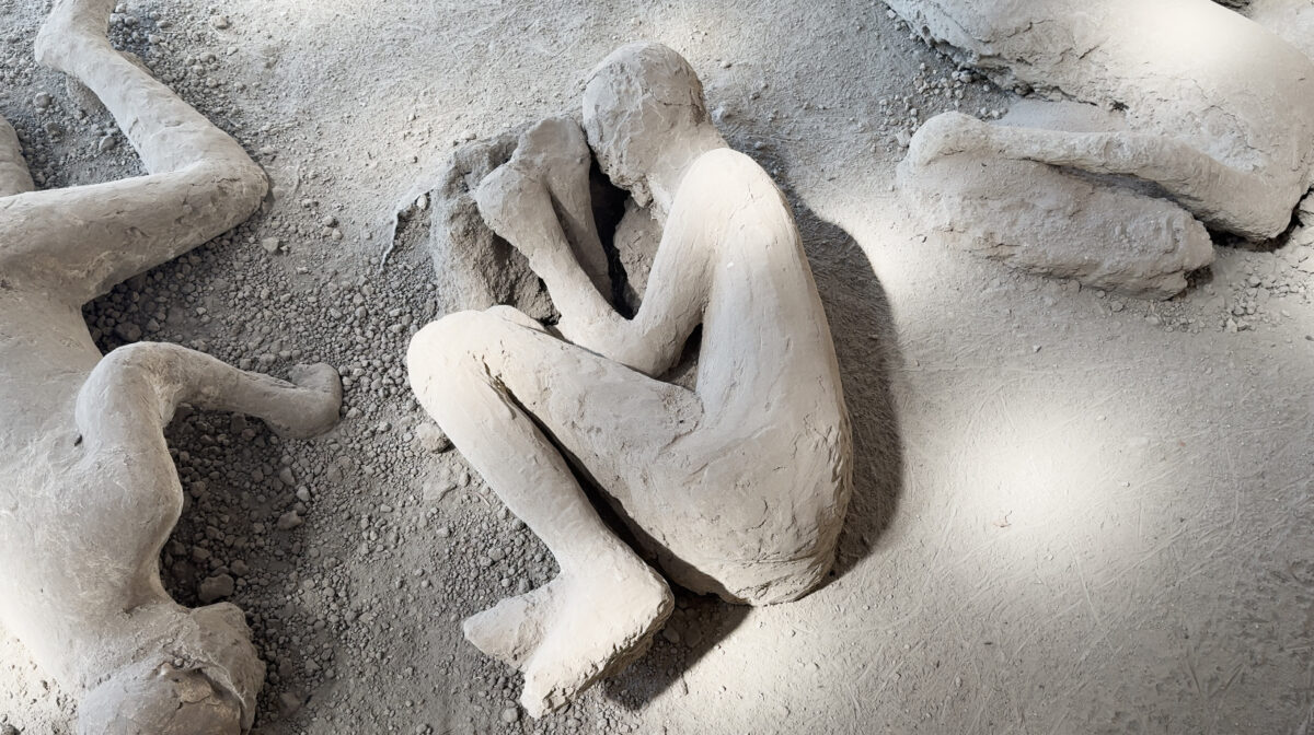 Ancient Doctor's Medical Kit Found in Pompeii Victim's Cast