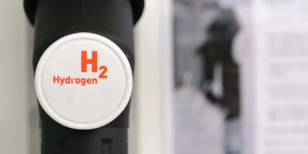 Chile's Green Hydrogen Boom Creates 100,000 New Jobs
