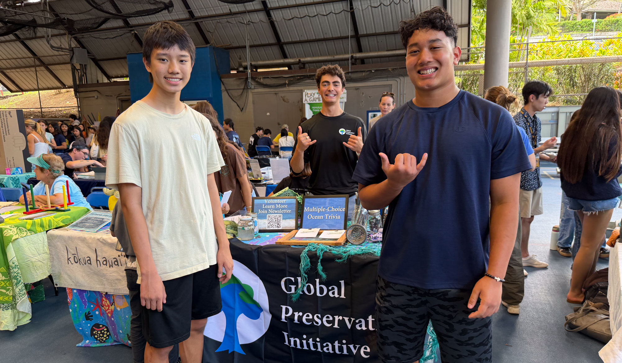 Hawaii Students Turn Bottle Caps Into Cards for Seniors