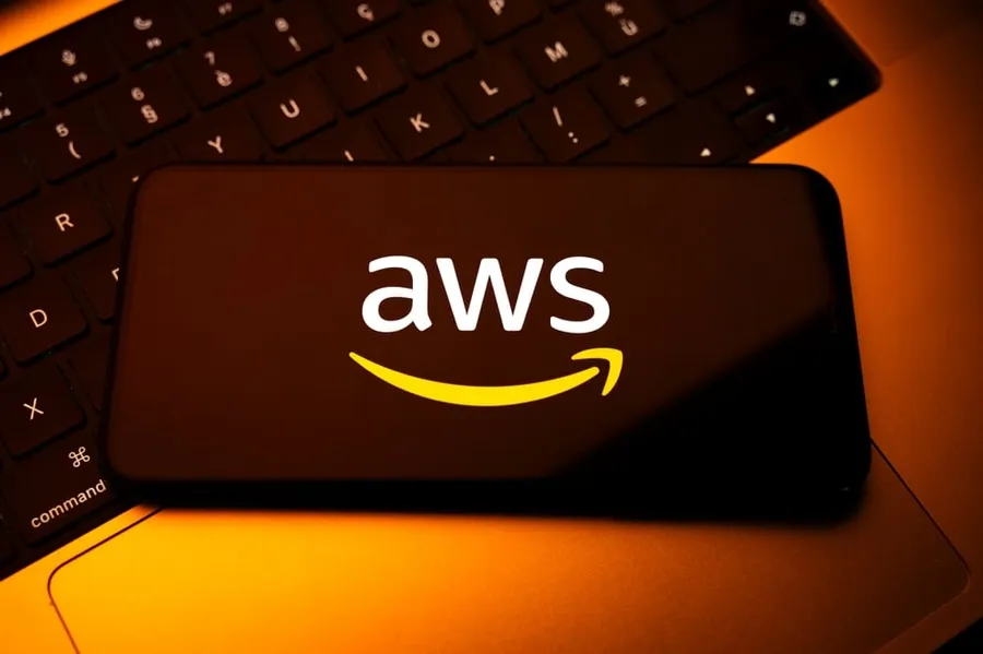 Amazon Hits 1 GW of UK Clean Energy Projects