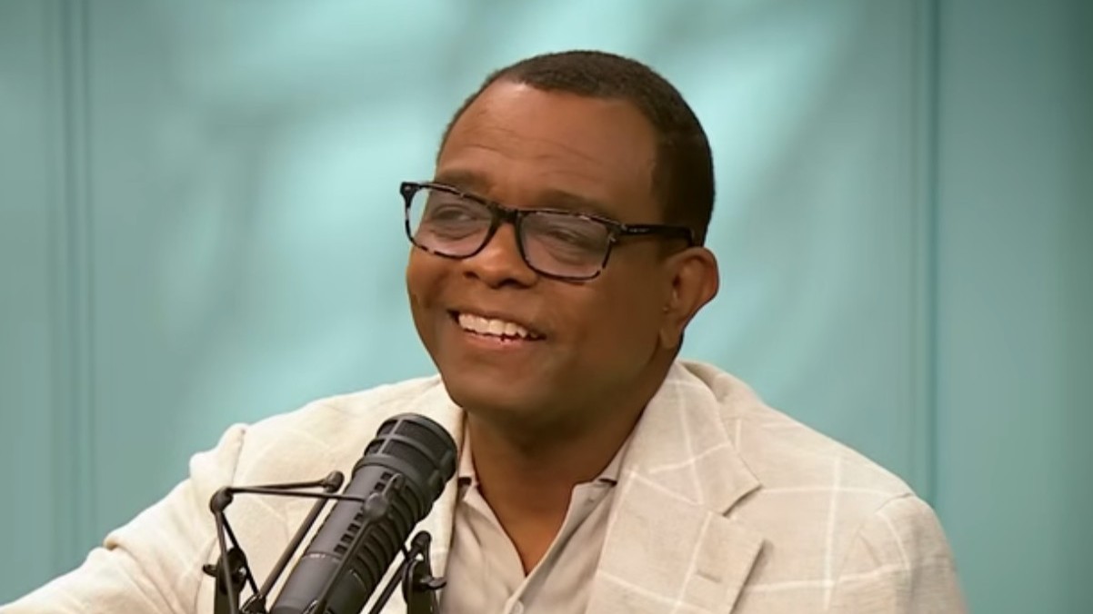 Pastor Shares 200-Year-Old Prayer Pot From Enslaved Ancestors