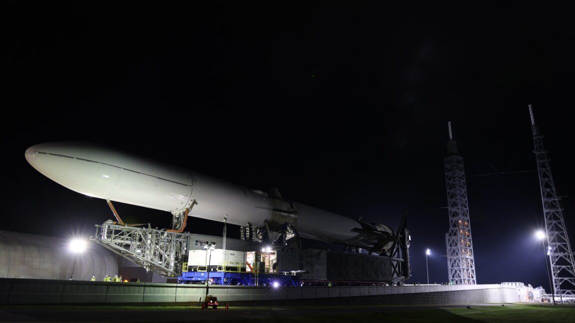 Blue Origin Vows to Launch Again by End of 2026