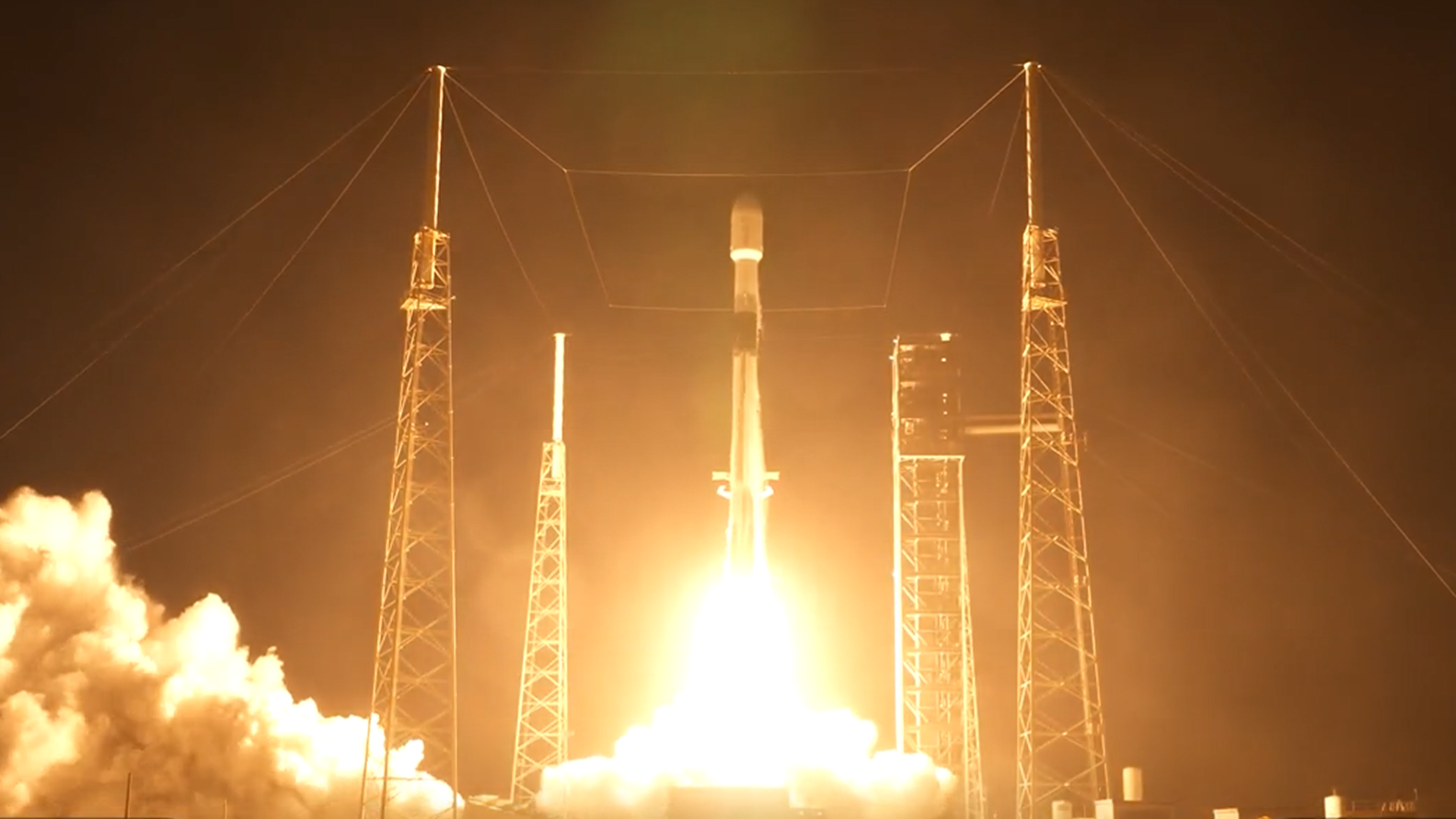 SpaceX's Starfall Capsule Flies Again on Research Mission