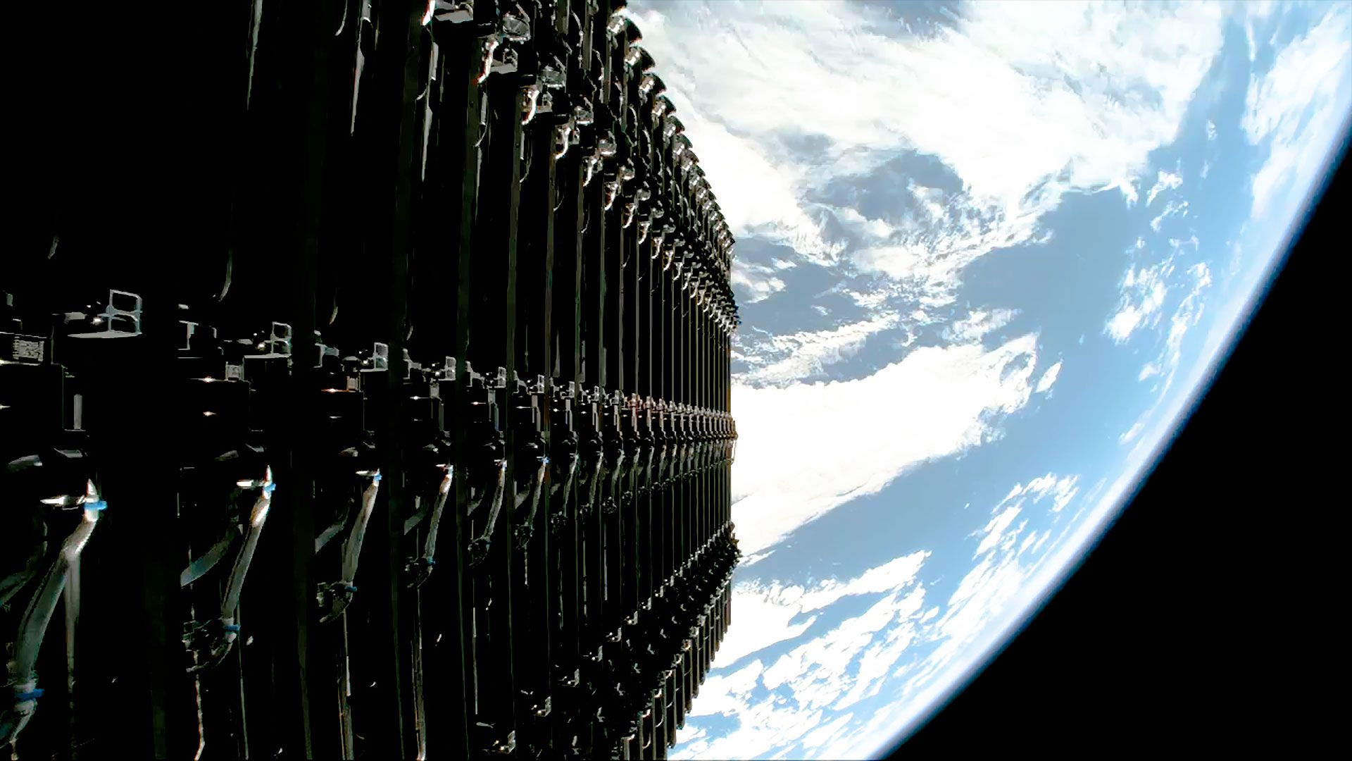 SpaceX Hits 10,000 Active Starlink Satellites in Orbit
