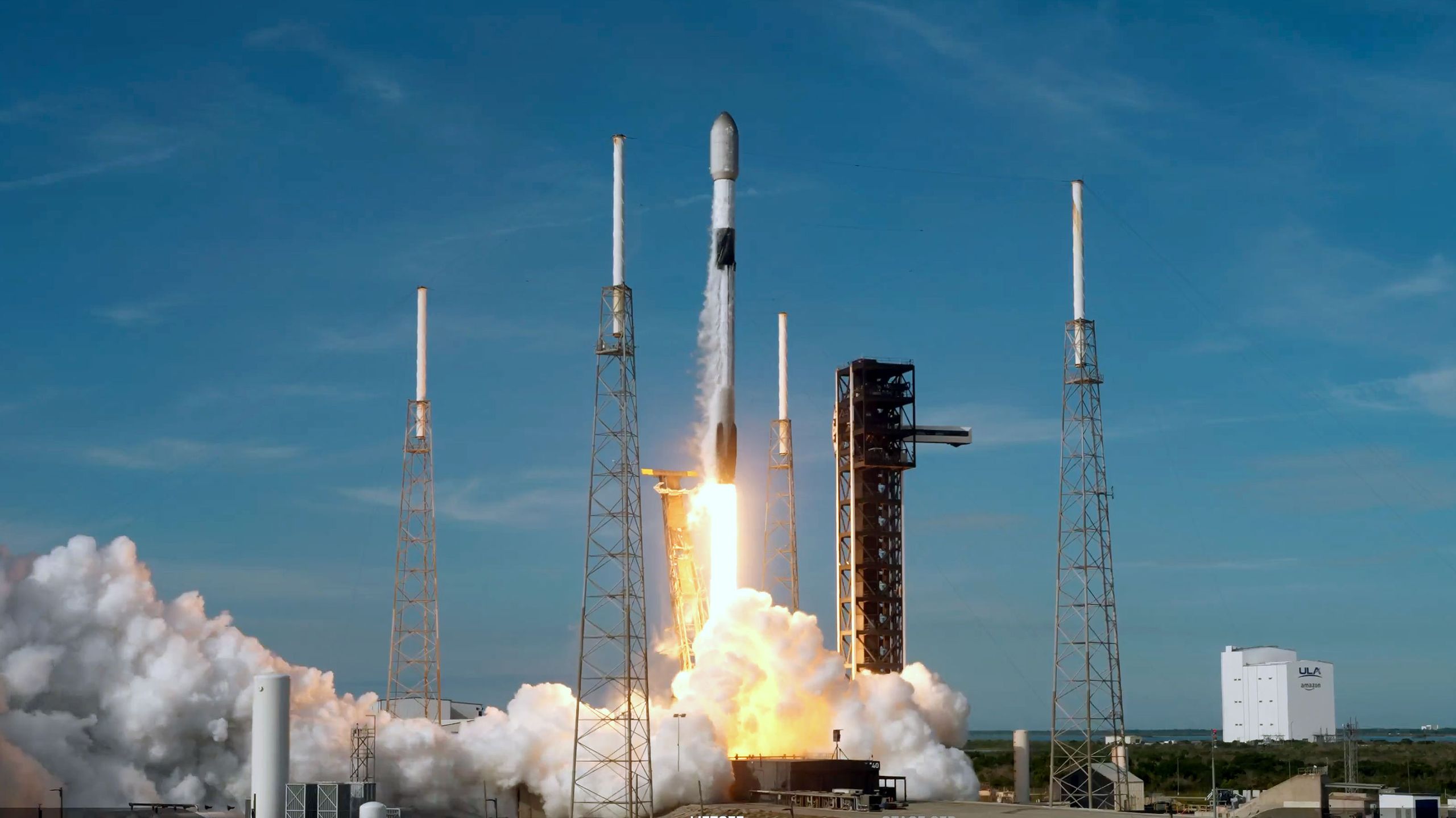 SpaceX Launches 29 Satellites, Hits 10,400 in Orbit