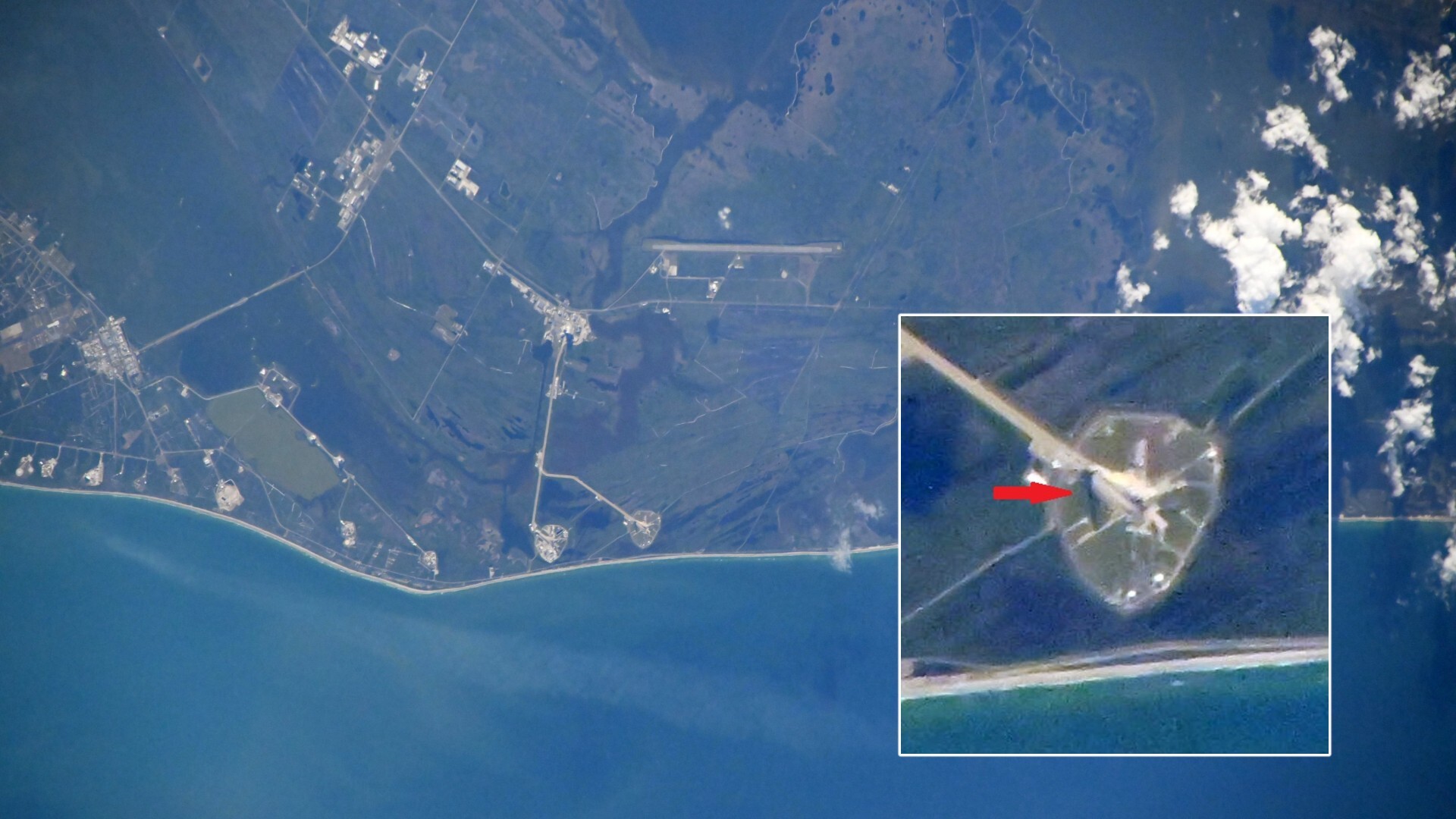 Astronaut Spots Moon Rocket From Space Station - Image 2
