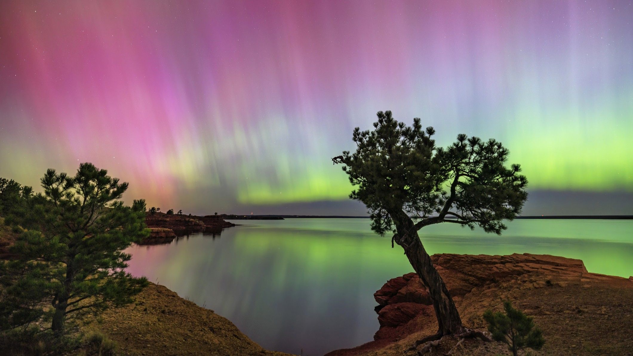 Northern Lights May Reach Illinois This Weekend