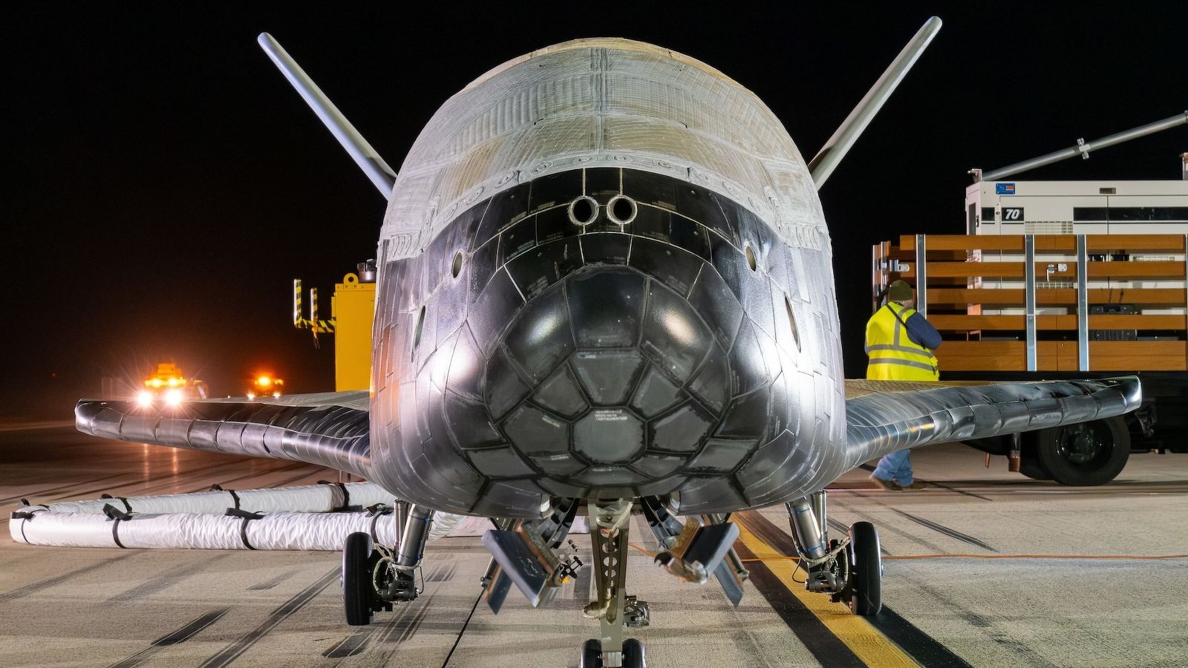 First Photo of China's Secret Space Plane Released - Image 4