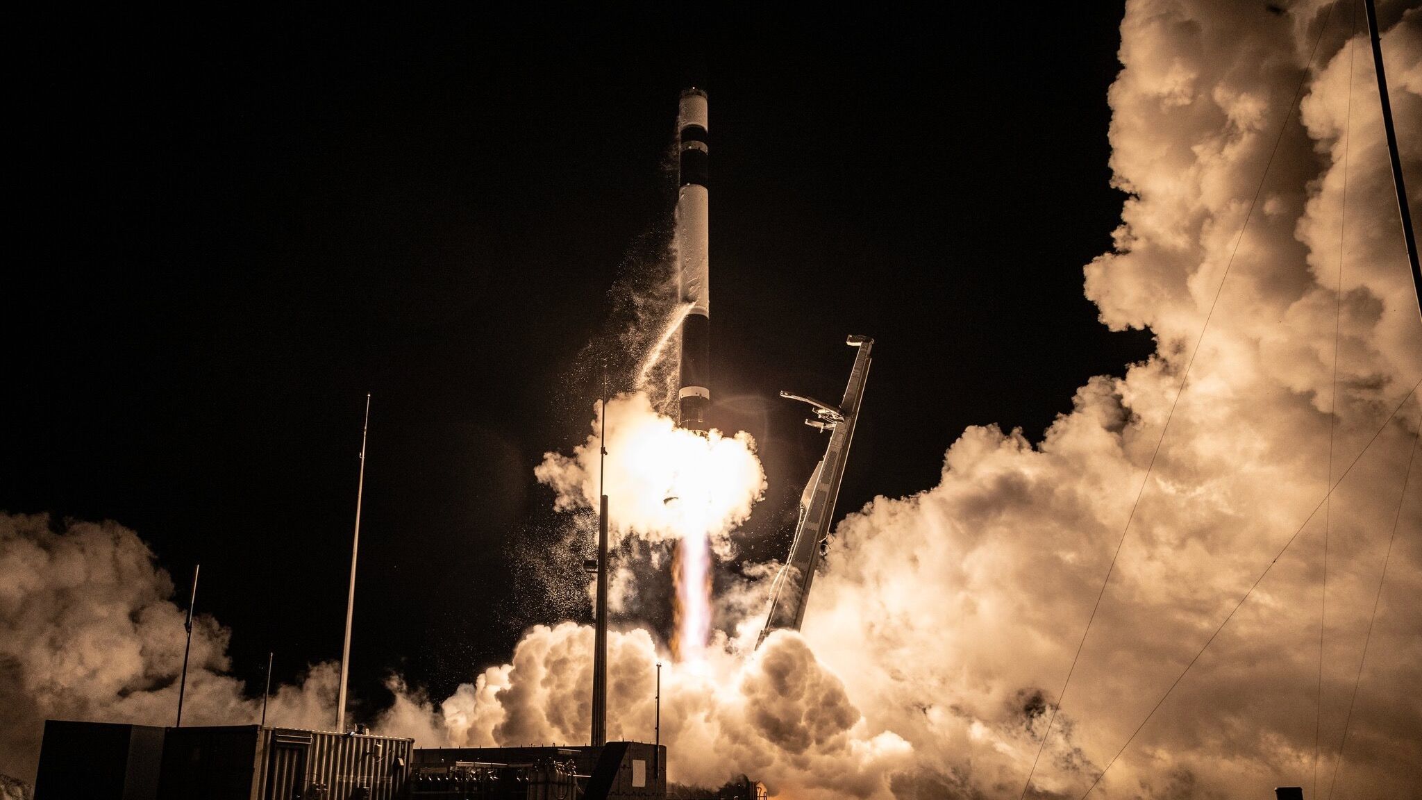 Rocket Lab Launches Japan's 8th Radar Satellite Successfully