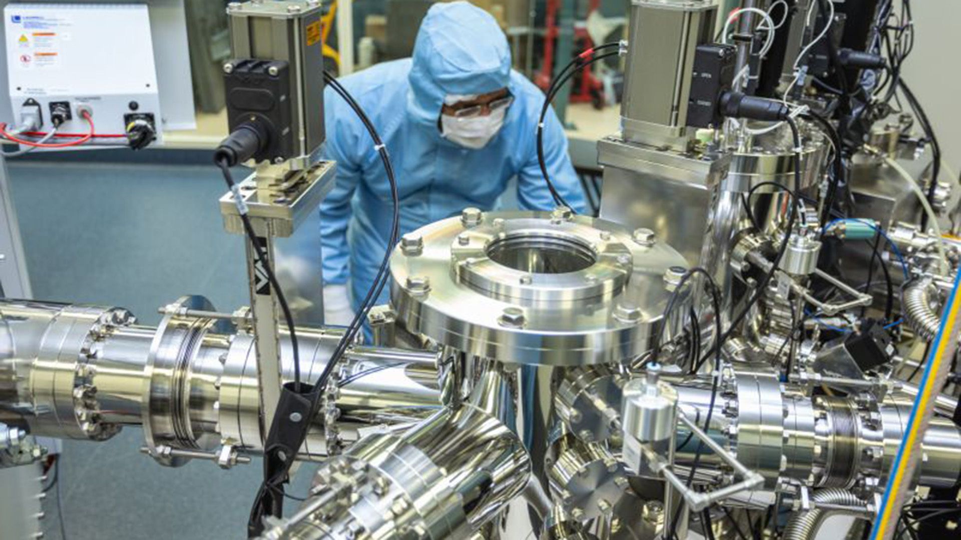 Quantum Battery Charges in a Femtosecond, Lasts Years