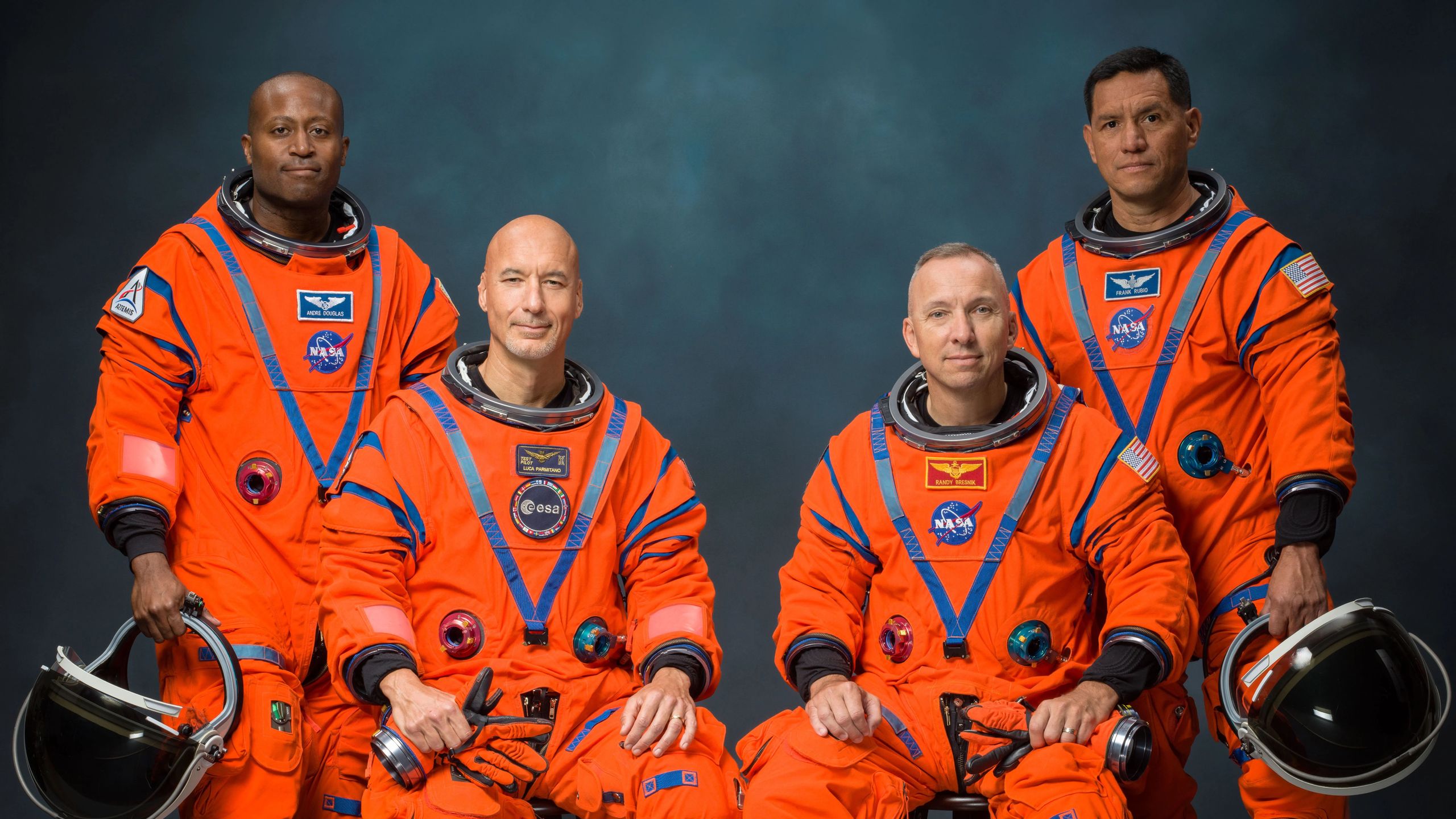 NASA Names 4 Astronauts for 2027 Artemis III Mission