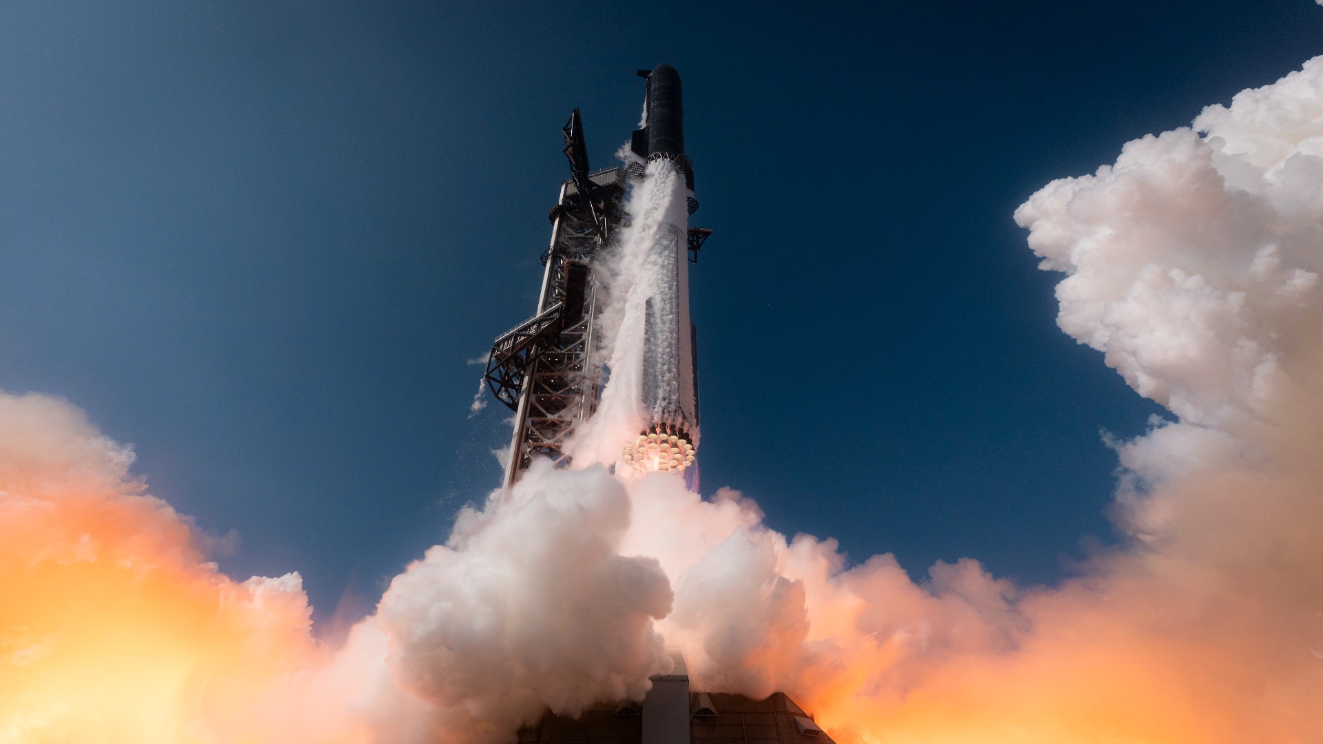 SpaceX's Starship V3 Megarocket Inches Closer to the Moon - Image 2