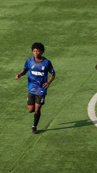 Footballer Honors Late Dad Hours After Devastating Loss