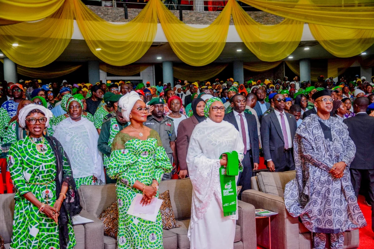 Nigeria's First Lady Brings Food Relief to 32nd State - Image 2