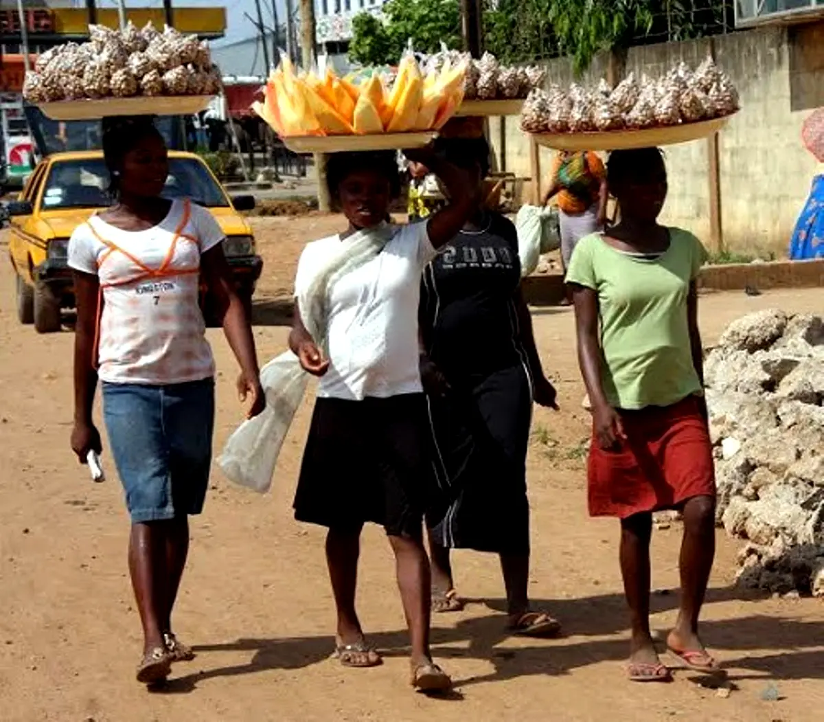 Nigeria Plans 2,200 New Schools for 900,000 Kids