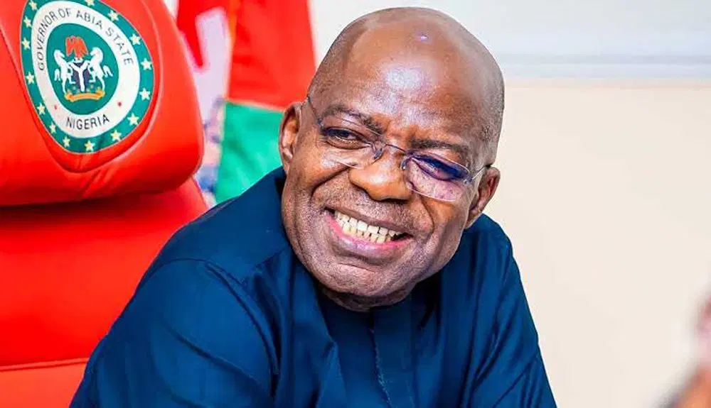 Abia Governor Gives $670 Each to 31 South Africa Returnees