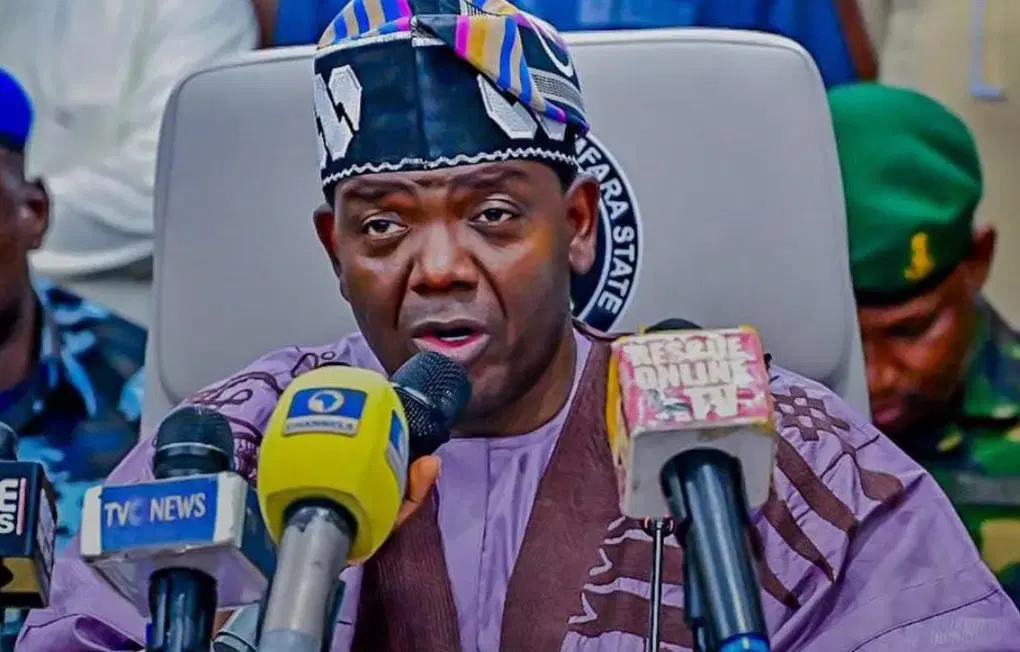 Minister Donates $13K to Two Grieving Families in Nigeria