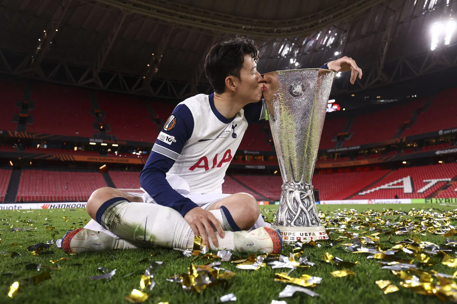 10 Football Stars Who Served in the Military First