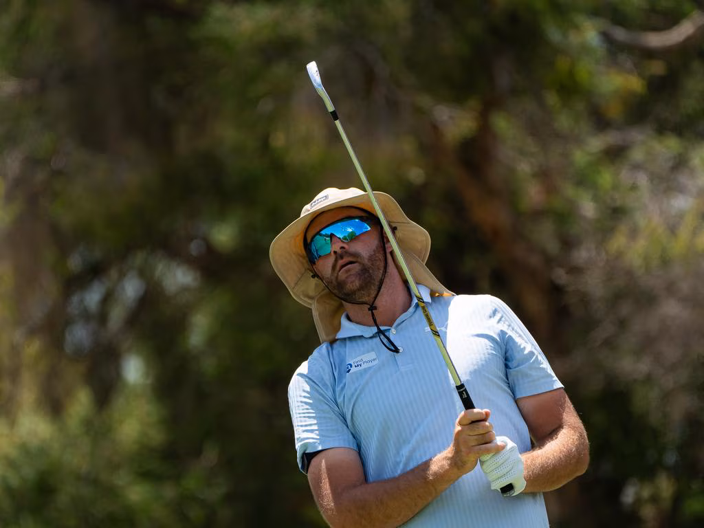 Golfer Wins First Tour Event After 6-Month Health Battle - Image 5