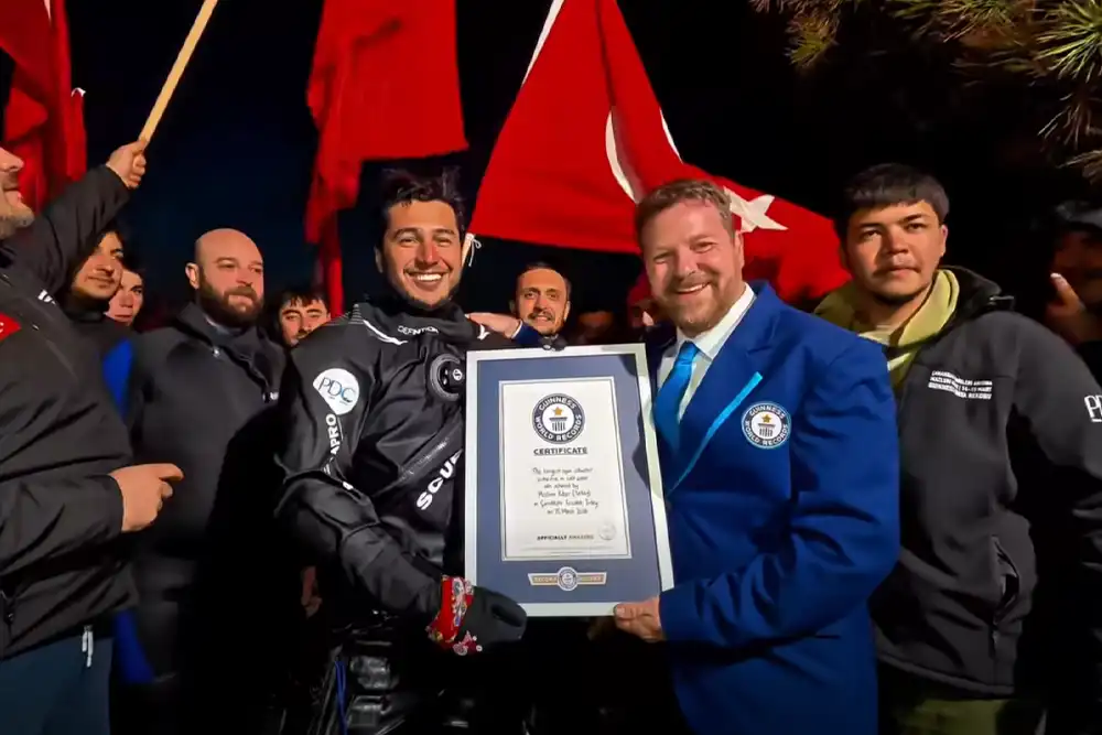 Turkish Diver Breaks Record: 36 Hours Underwater at 12°C