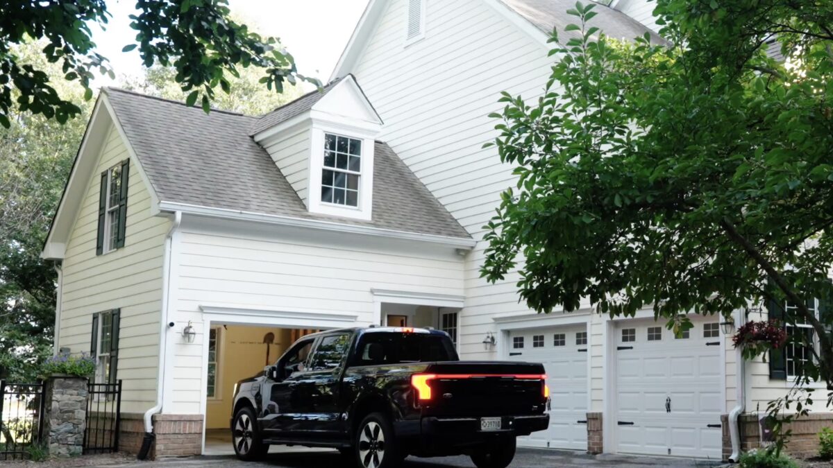 Massachusetts EV Owners Can Now Sell Power Back to Grid