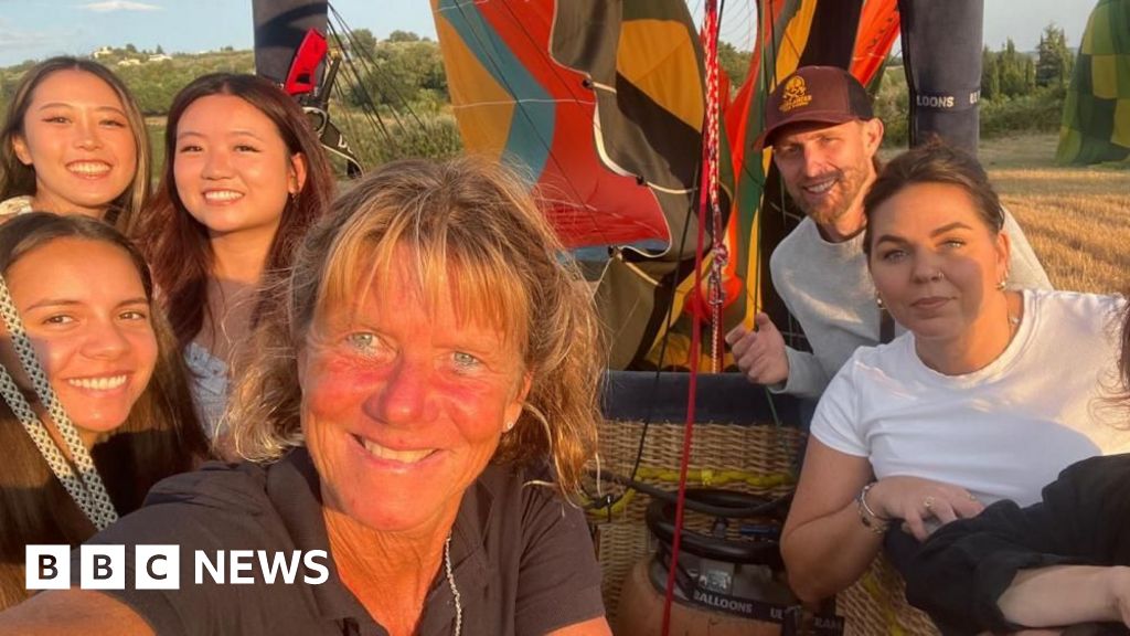 Bristol Pilot 4 Countries From Breaking Balloon World Record