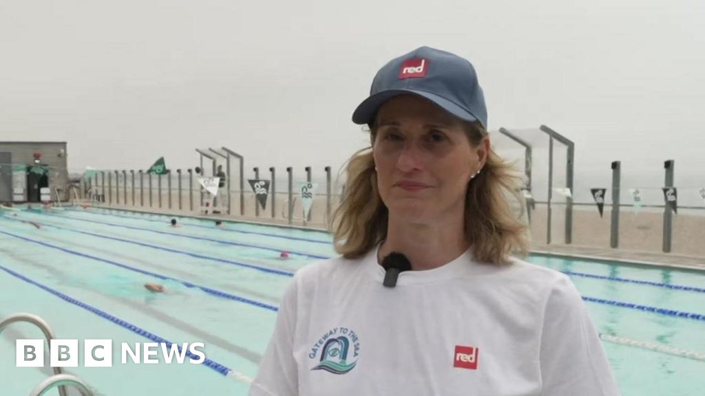 Paralympic Champ Opens Sea Swimming to Blind Athletes