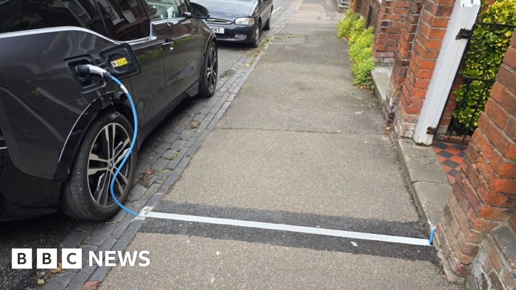 UK Town Tests £330K Solution for EV Charging Without Driveways