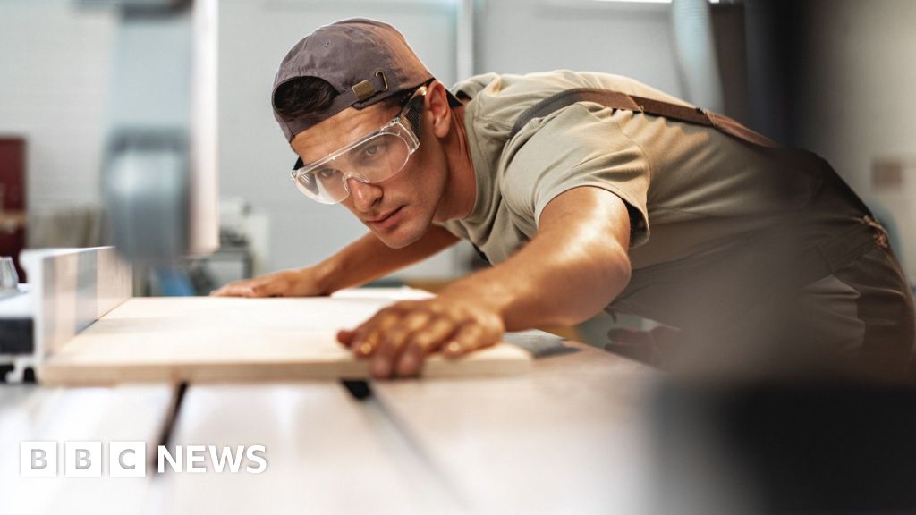 Tech Makes Woodworking Safer and Nearly Dust-Free