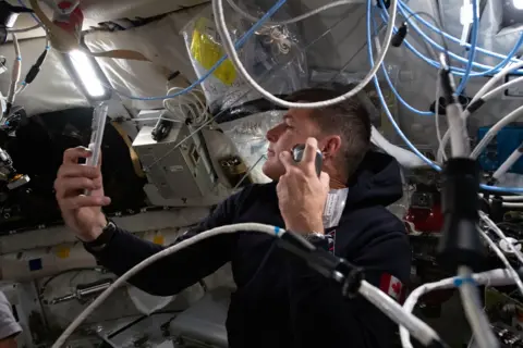 Artemis II Crew Returns: 'We Came Back as Best Friends - Image 4