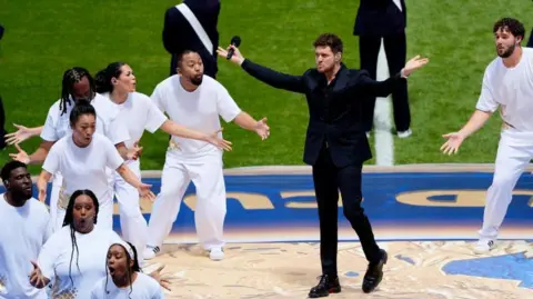 Canada Kicks Off World Cup with Bublé, Morissette Show - Image 2