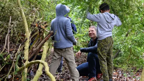 Steve Backshall Makes Wildlife 'Cool' for Kids - Image 2