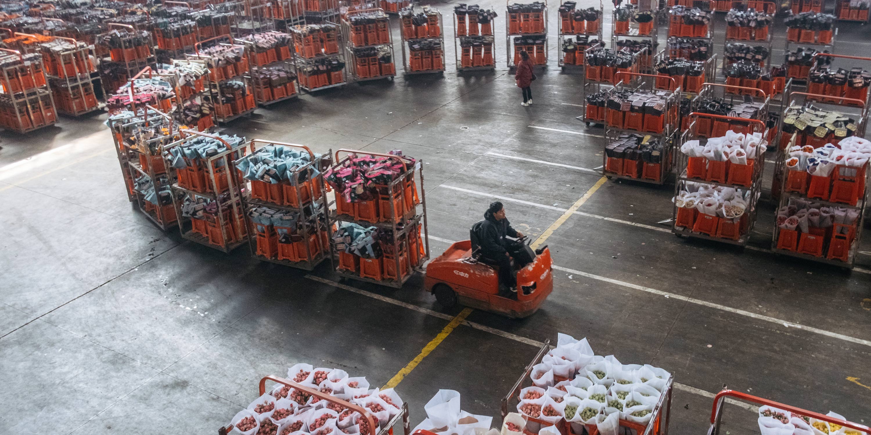 China Delivers $2 Flowers 2,000 km in 24 Hours
