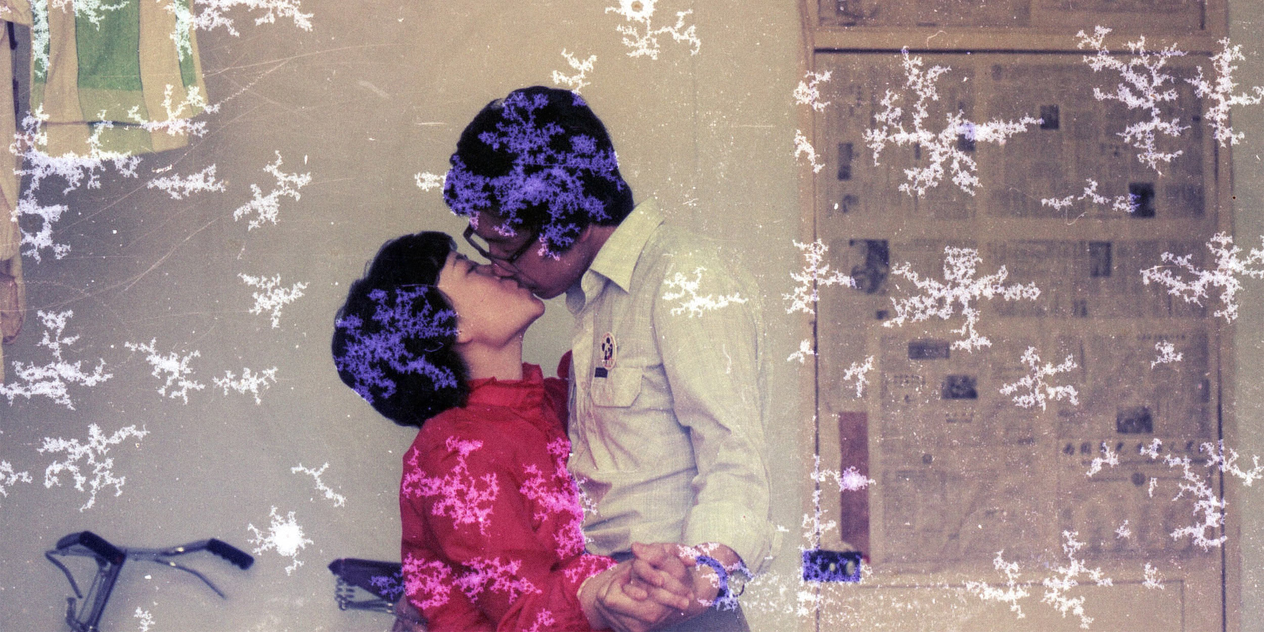 Beijing Archive Saves 1990s Family Photos from Recycling