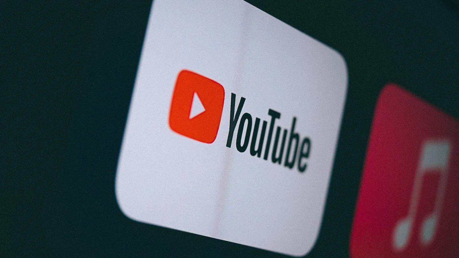 YouTube Opens Deepfake Protection to All Users 18+
