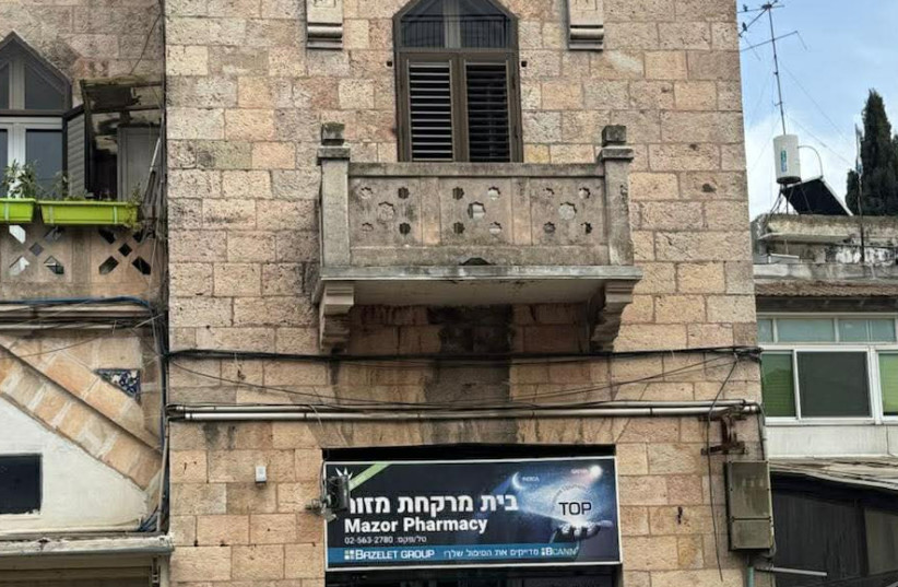 Jerusalem Pharmacy Honors Customer With Synagogue Gift - Image 3