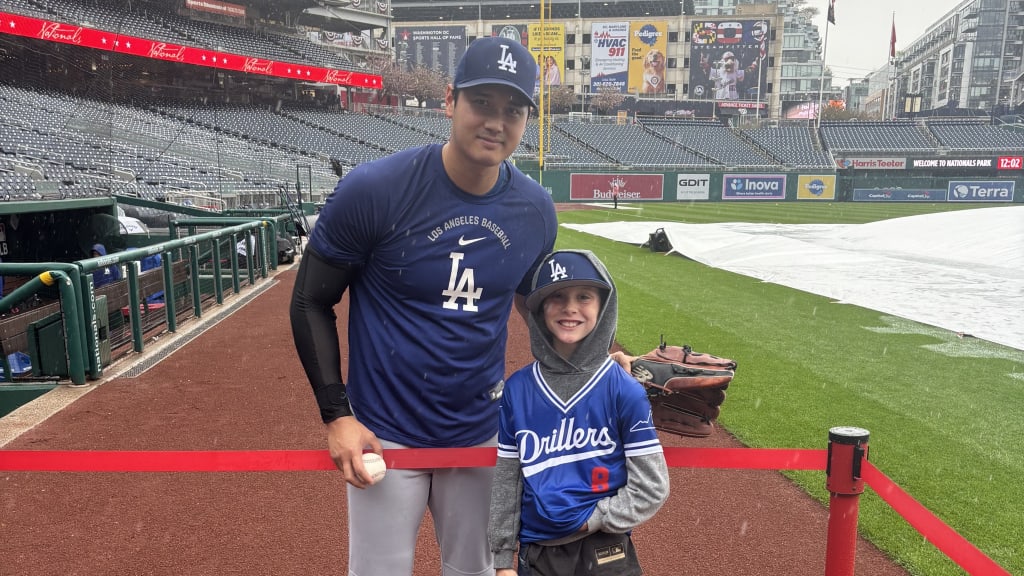 8-Year-Old's Rainy Dream Comes True Thanks to Ohtani