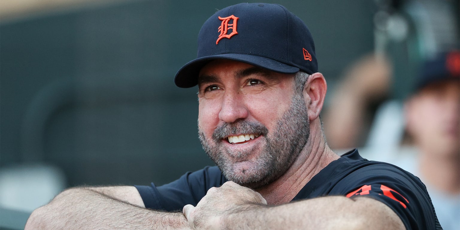 Justin Verlander in Detroit Tigers uniform preparing to pitch during baseball game
