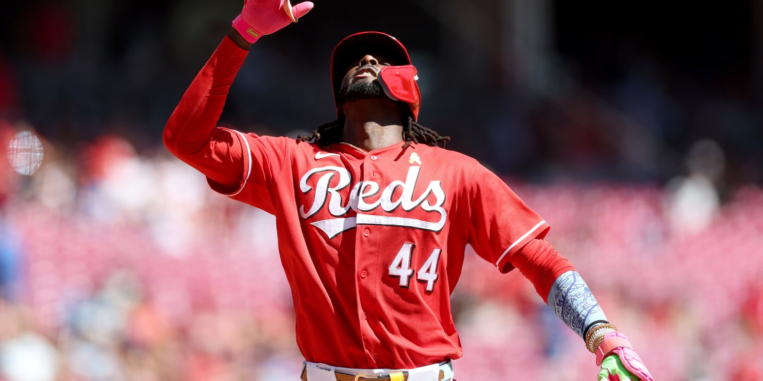 Elly De La Cruz Rescues Bird, Then Hits Two-Run Homer