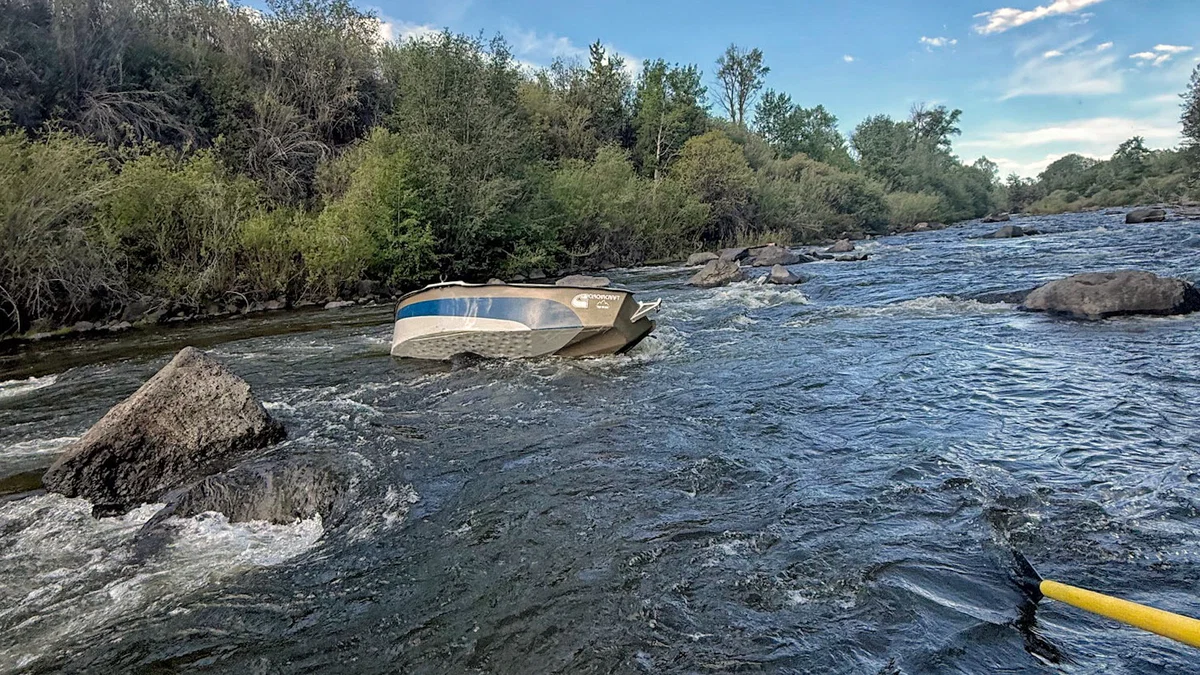 Search Team Saves 3 Fishermen Trapped in Idaho Canyon