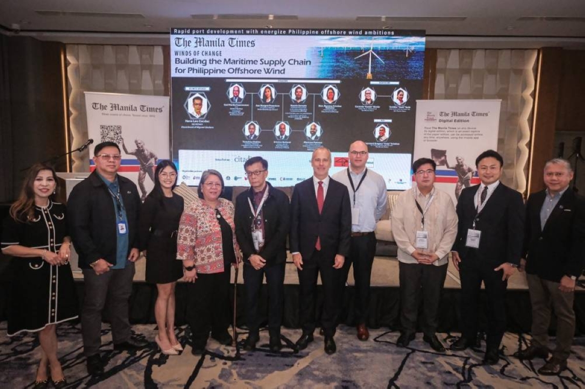 Filipino seafarers training on maritime equipment for offshore wind industry careers