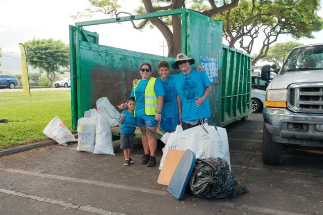 150 Volunteers Remove 1 Ton of Trash in Lahaina