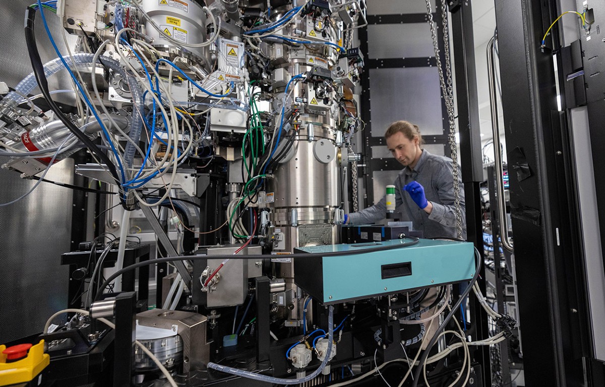 Laser Breakthrough Makes Protein Imaging Sharper Than Ever