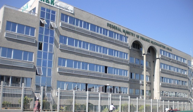 Nigeria Pays $2.8M in Owed Benefits to 600 Former Workers
