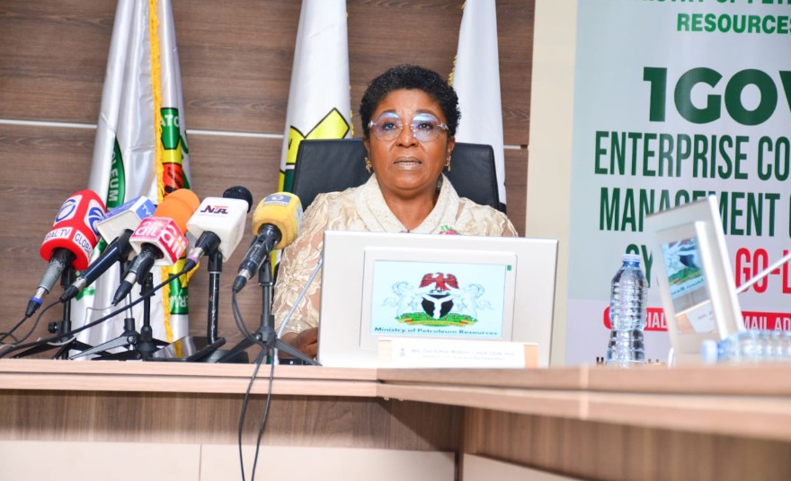 Nigeria Boosts Civil Servants' Pay and Retirement Benefits