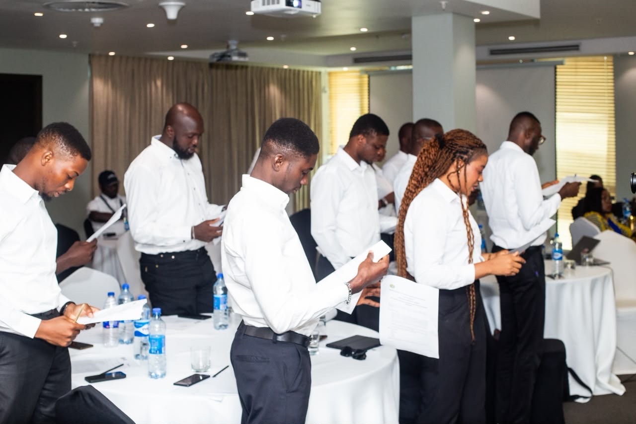 Nigeria Trains 10 Pilots for Oil and Gas Industry