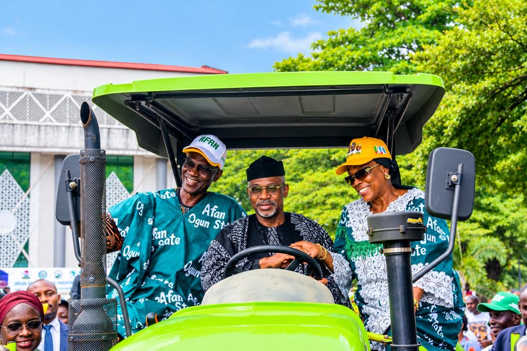 Nigeria's Ogun State Empowers 10,000 Farmers with Tech