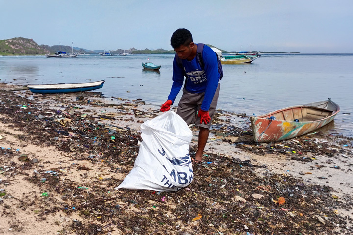 Minnesota Company Turns Ocean Plastic Into Branded Merch