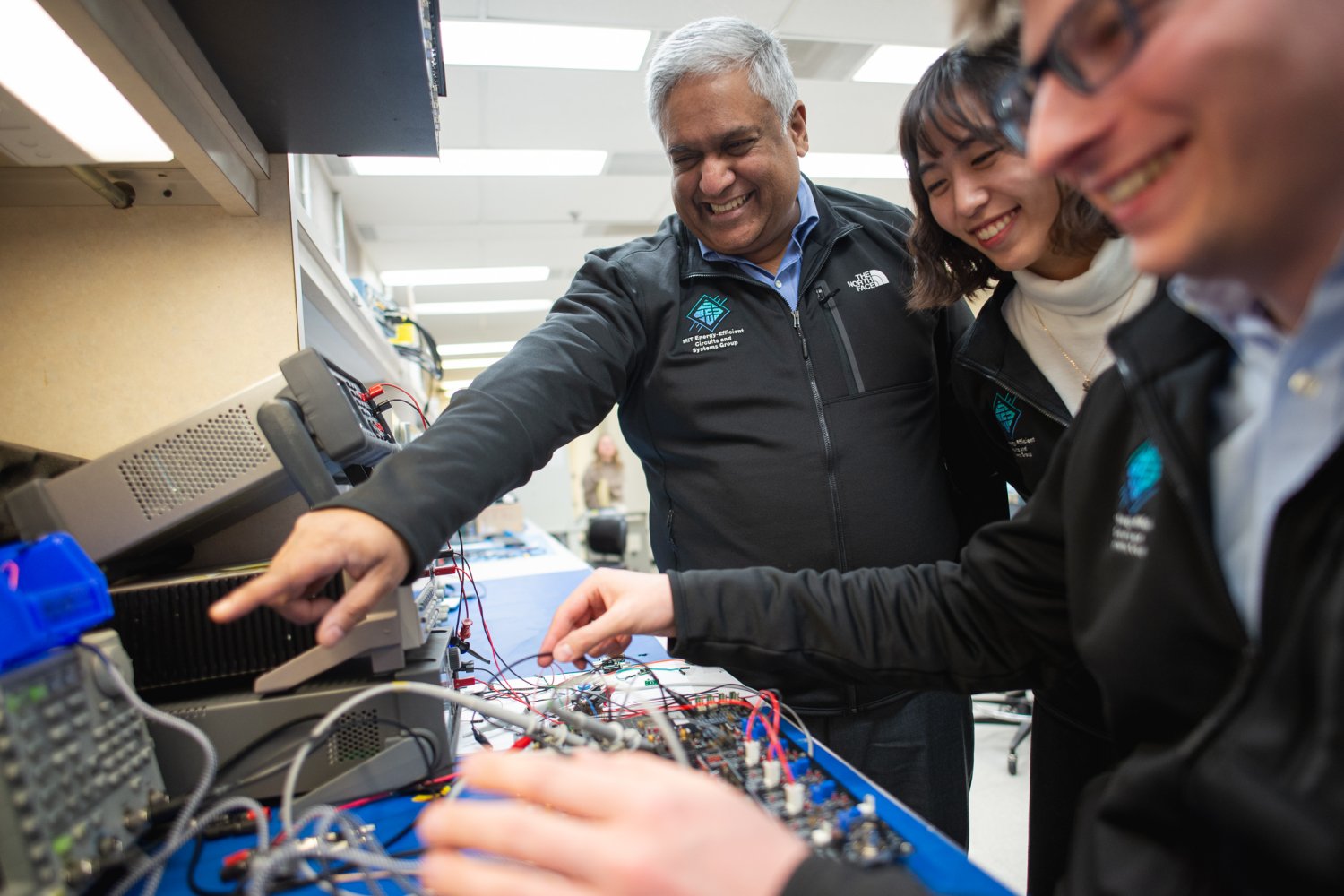 MIT Provost Shows Students How to Thrive Under Pressure